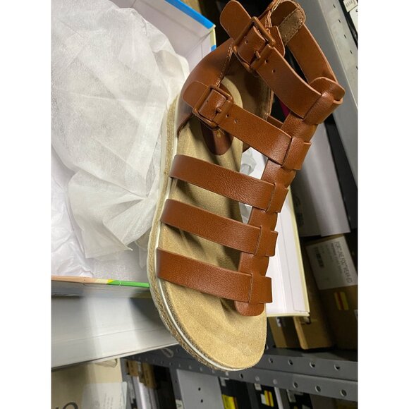 Easy Street Womens Simone Zip Comfort Wedge Heel Sandals Cognac Size 8 M NIB - Picture 8 of 9